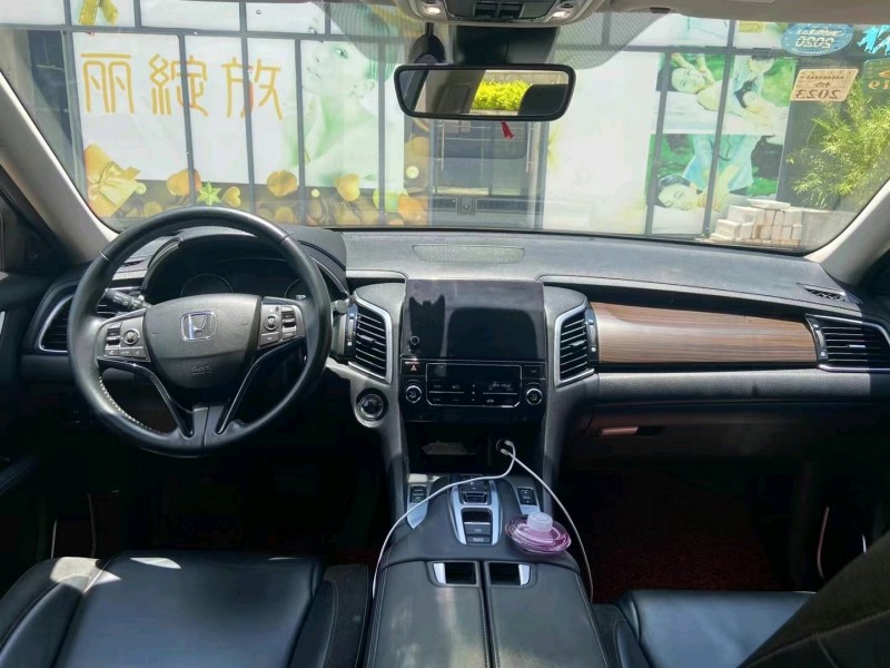 广州17年本田冠道1