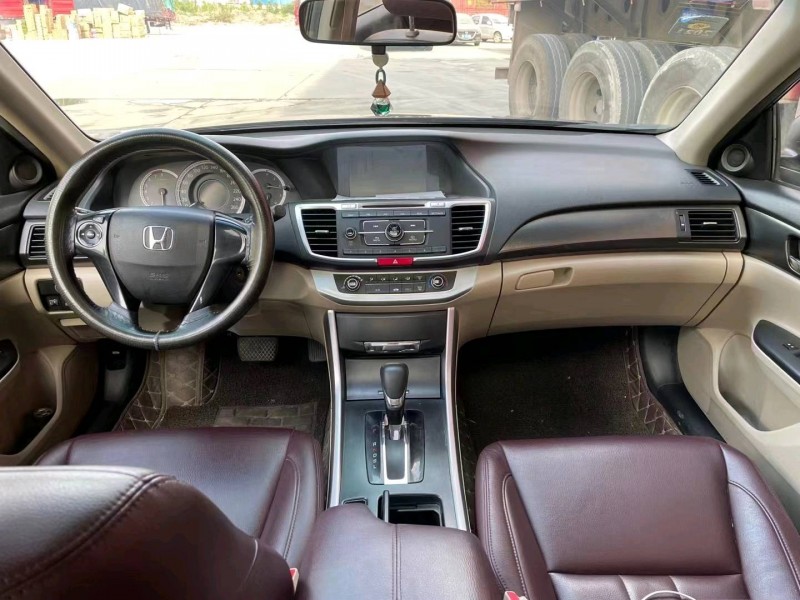 保定16年本田雅阁6