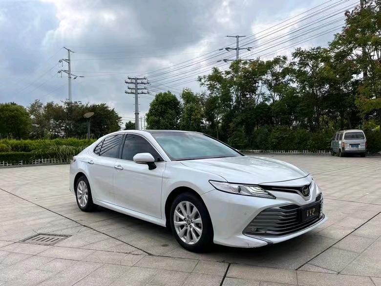 盐城19年丰田凯美瑞2