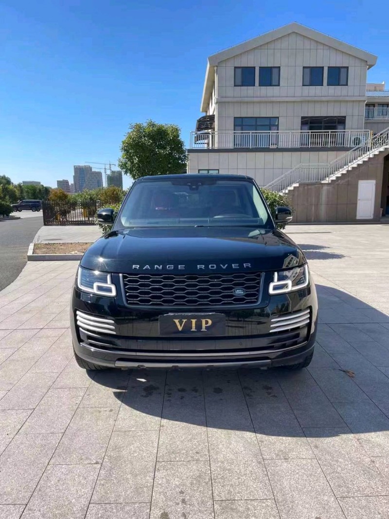 青岛18年路虎揽胜行政7