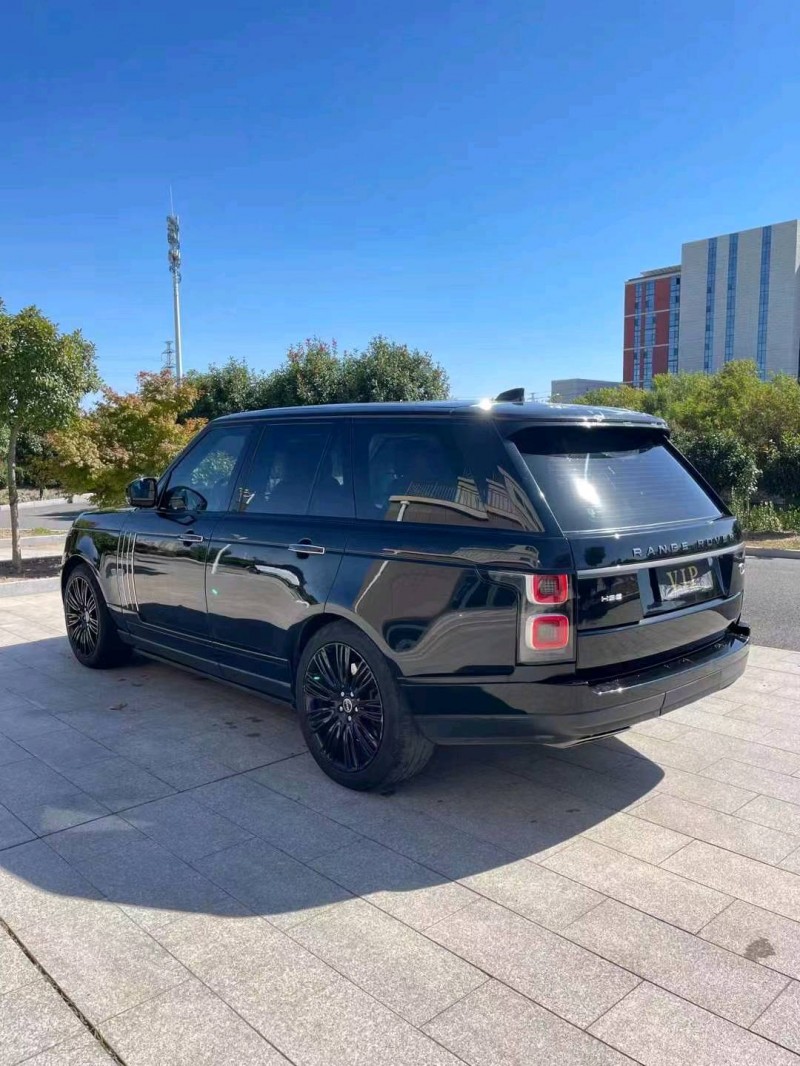 青岛18年路虎揽胜行政10