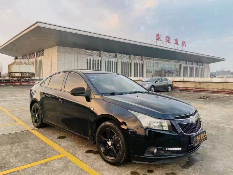 东莞10年雪佛兰科鲁兹7