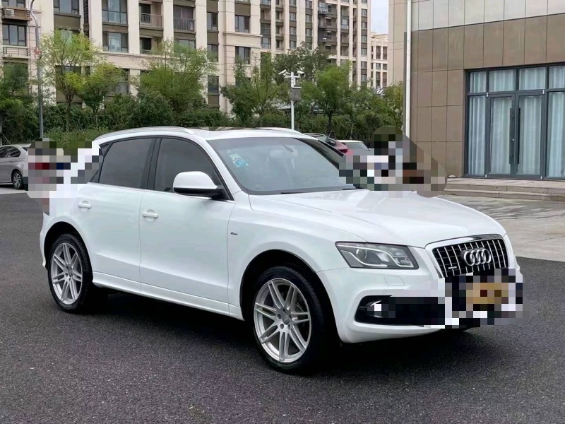 青岛12年奥迪Q59