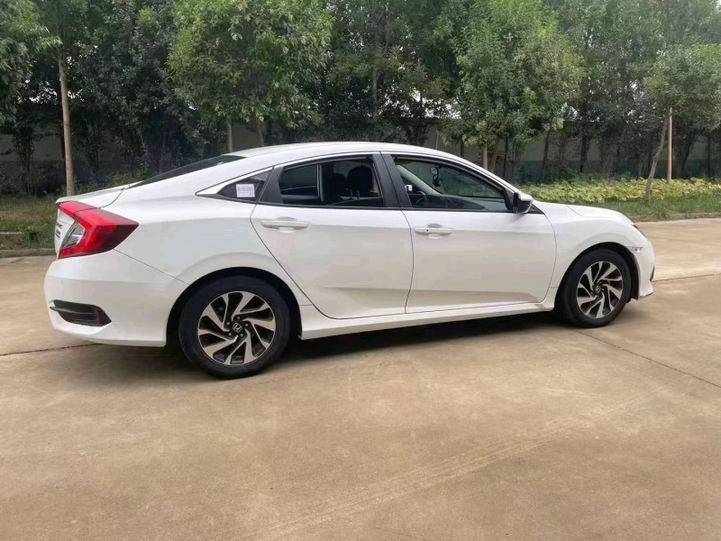 青岛18年本田思域2