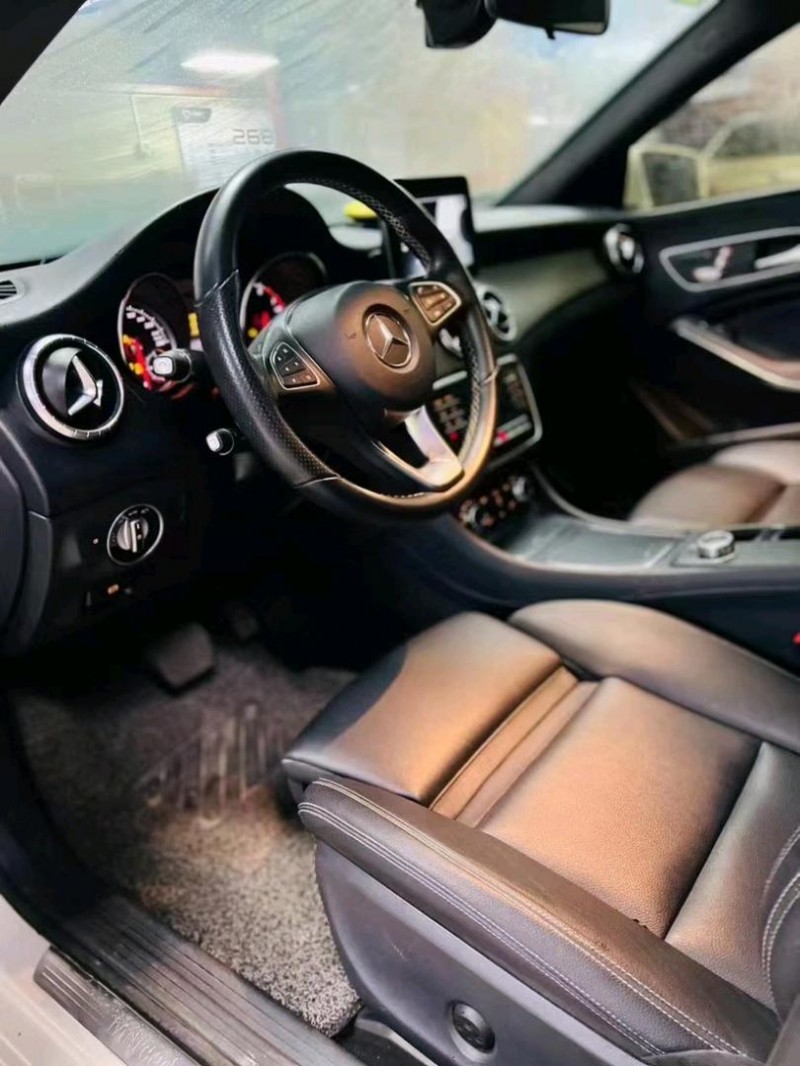 东莞18年奔驰CLA5