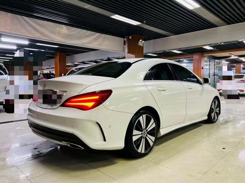 东莞18年奔驰CLA9