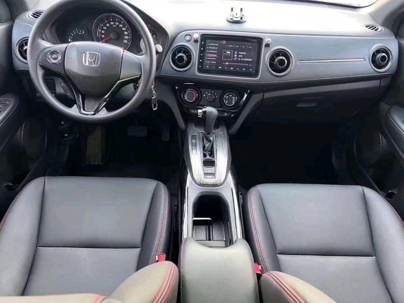 济宁18年本田XRV8