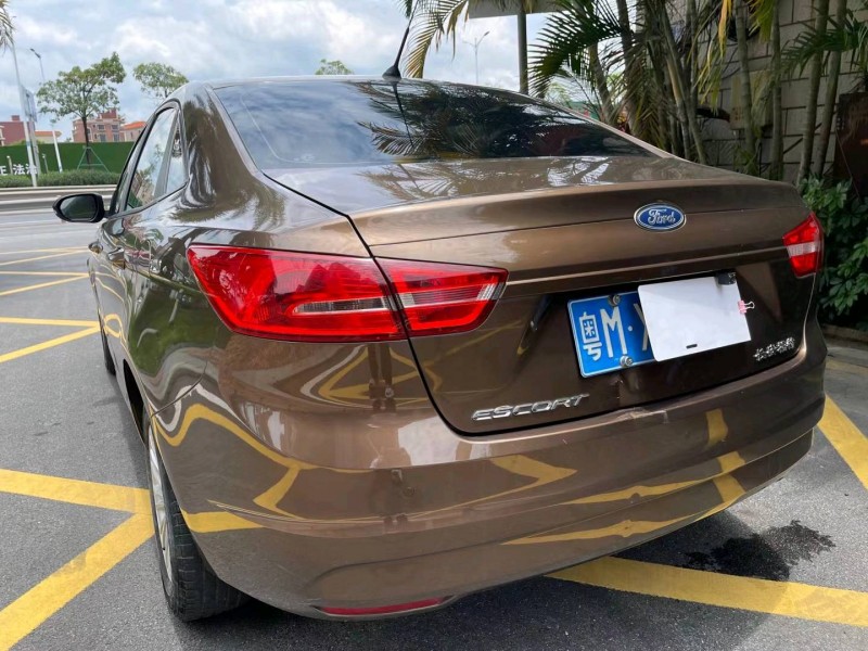 佛山17年福特福睿斯5