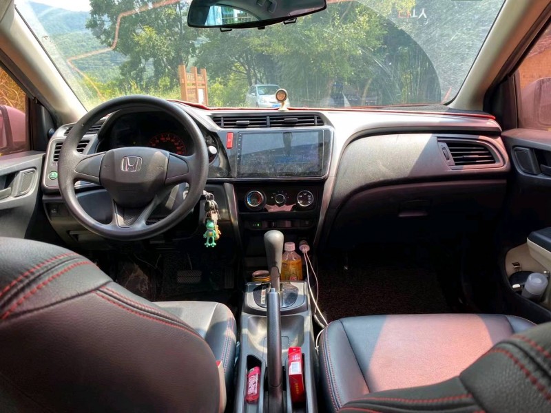 广州18年本田锋范8