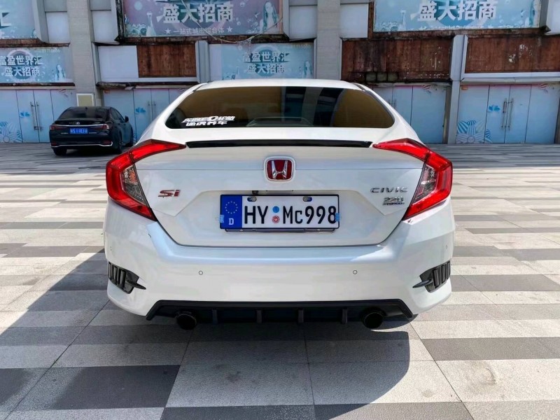 广州18年本田思域5