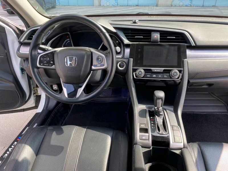 广州18年本田思域8