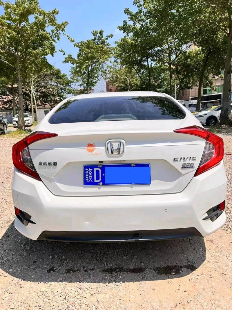 广州19年本田思域5