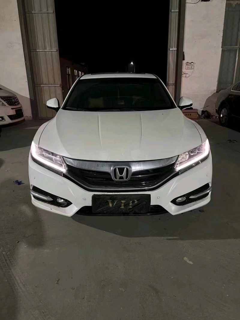 济南15年本田思铂睿1