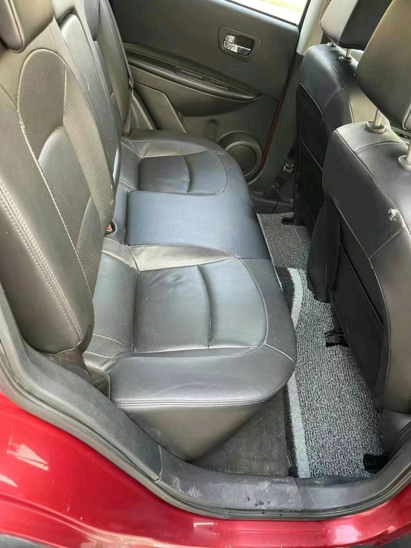 保定14年日产逍客8