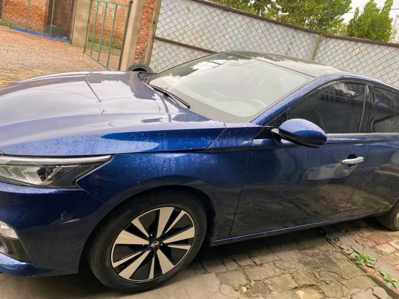 保定19年日产天籁2