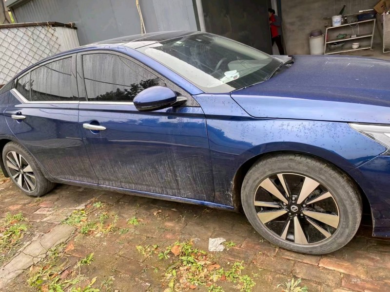 保定19年日产天籁3