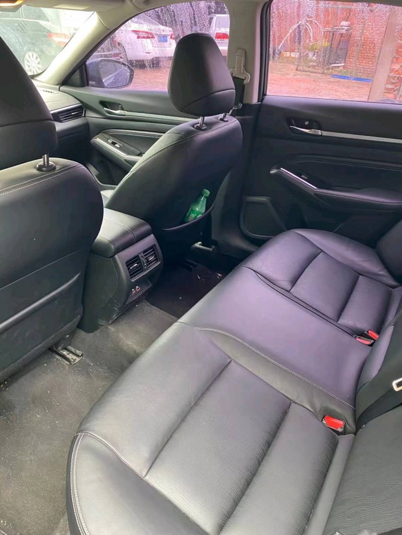 保定19年日产天籁4