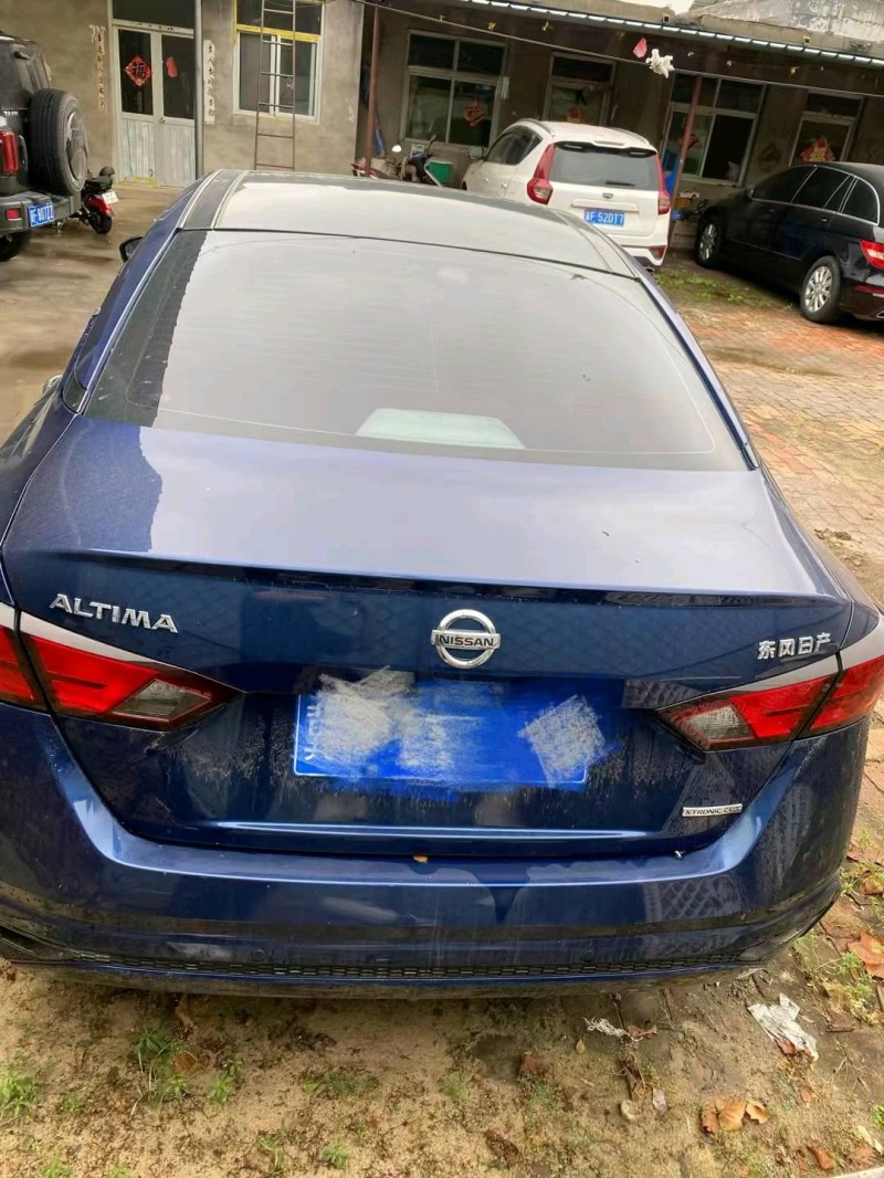 保定19年日产天籁7