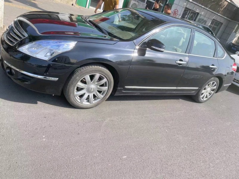 保定10年日产天籁2