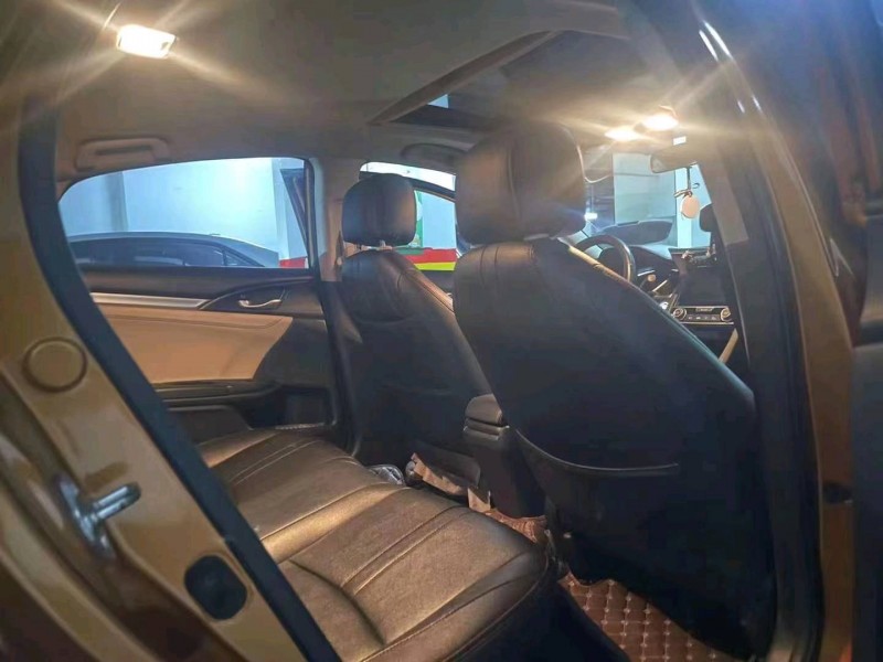 石家庄16年本田思域3