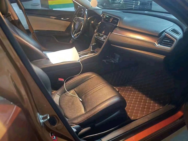 石家庄16年本田思域4