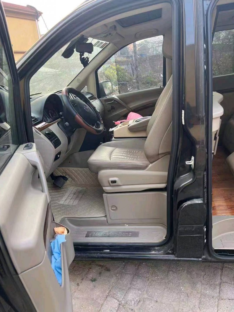 保定14年奔驰唯雅诺2