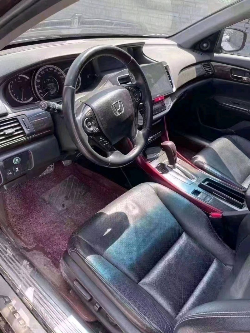 北京14年本田雅阁6