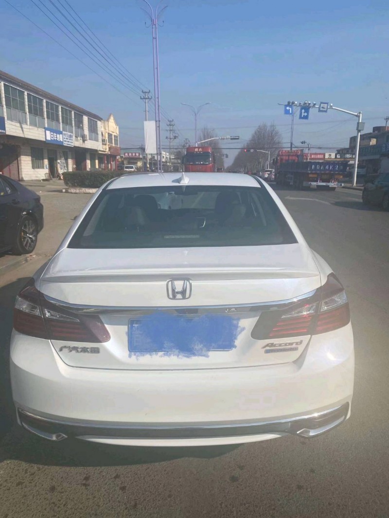 青岛19年本田雅阁9