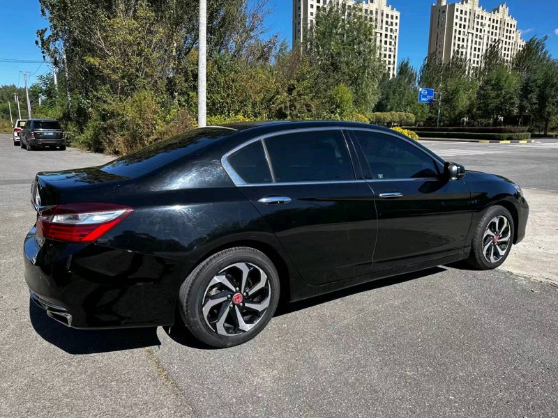 沈阳20年本田雅阁8