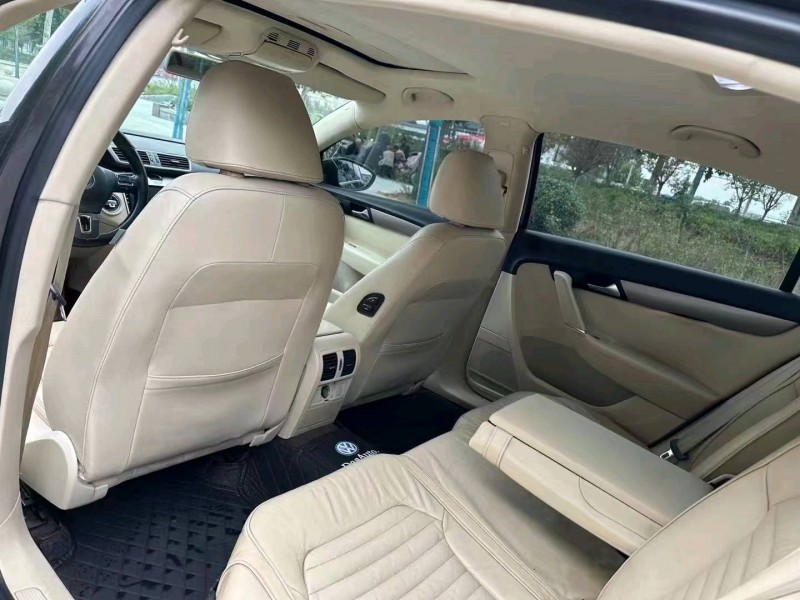 枣庄12年大众迈腾4