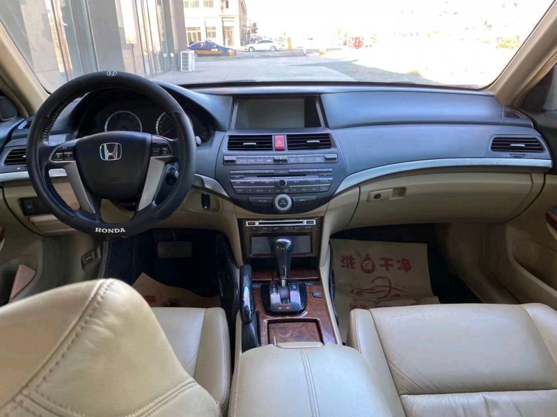 徐州11年本田雅阁6