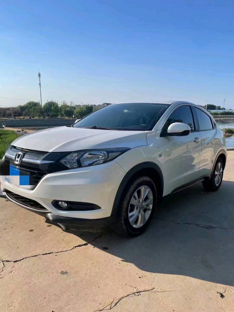 青岛16年本田缤智7