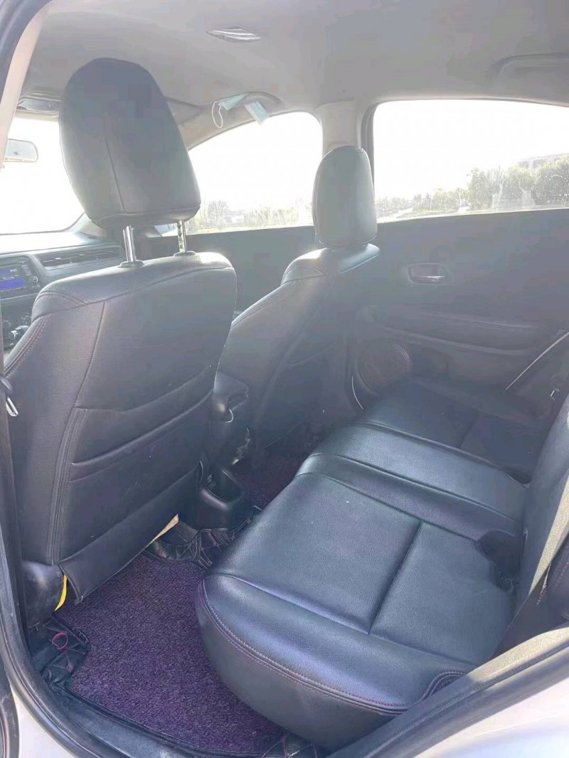 青岛16年本田缤智5