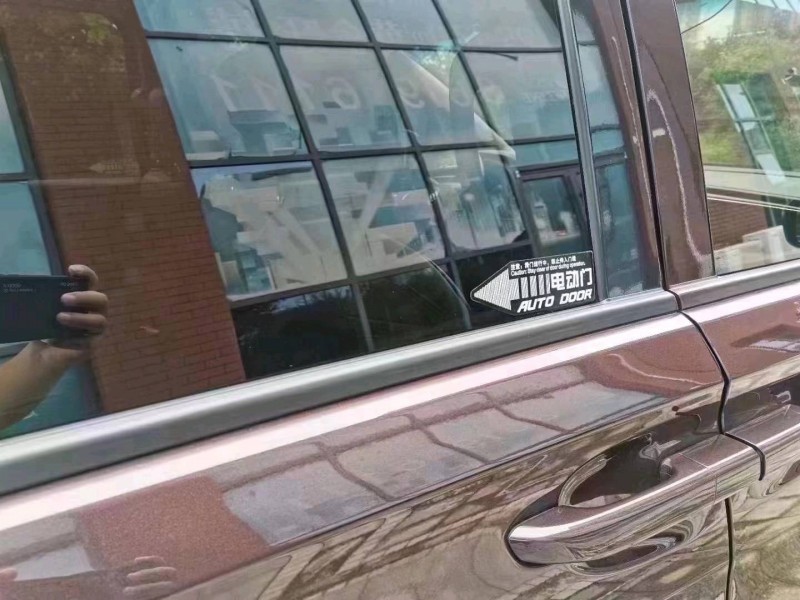 东营19年别克GL82