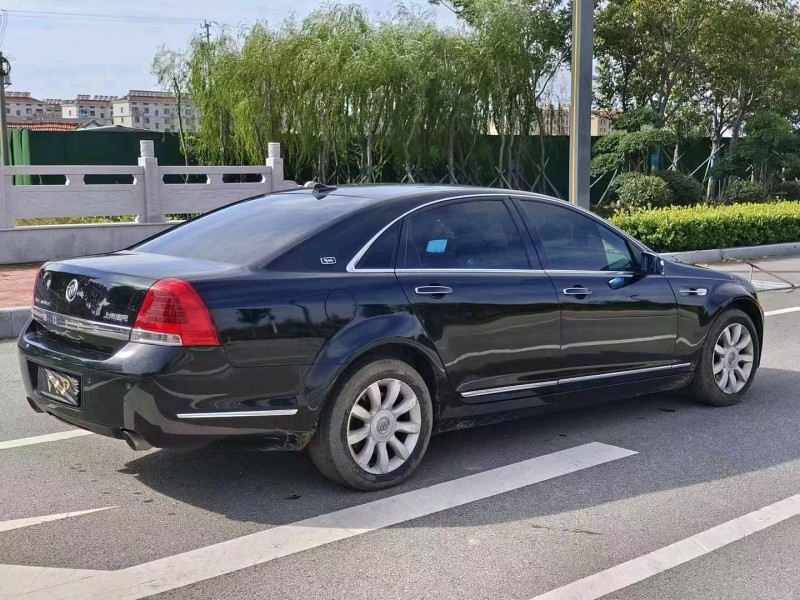 枣庄13年别克林荫大道4