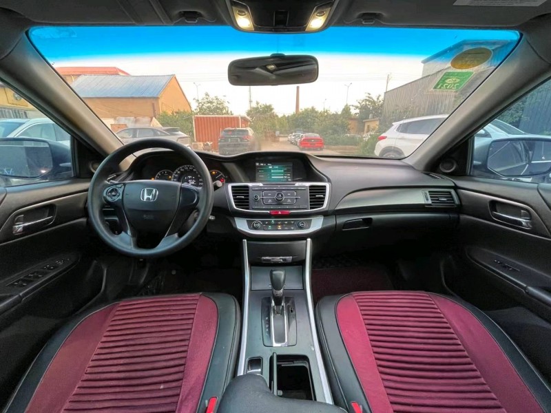 临沂14年本田雅阁5