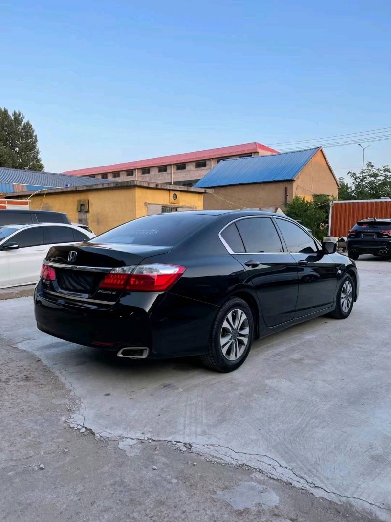 临沂14年本田雅阁8