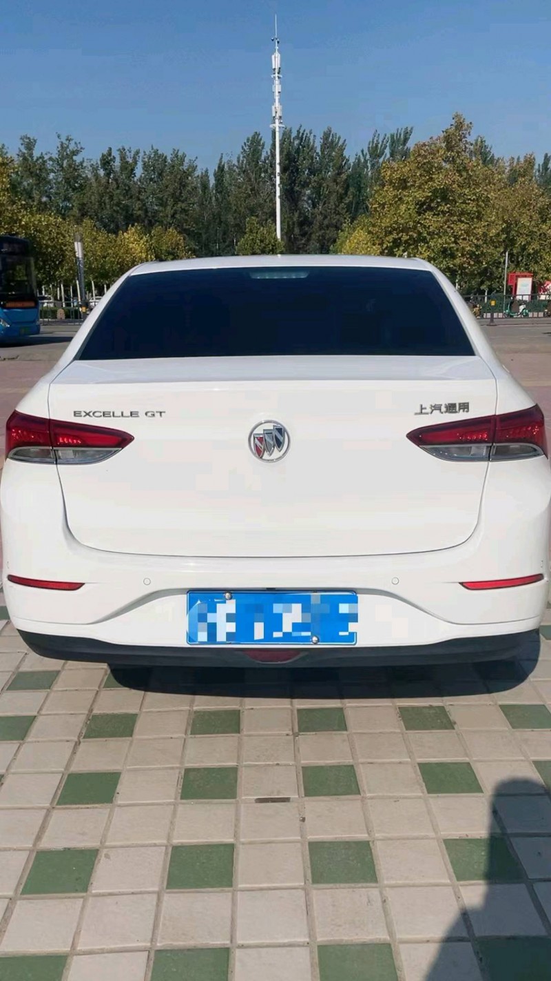 北京21年别克英朗7