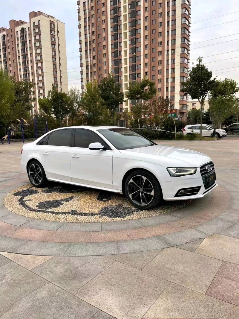 青岛15年奥迪A4L7