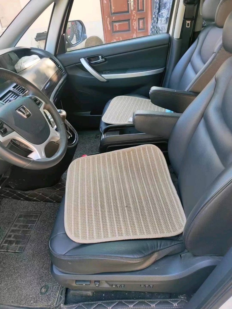枣庄19年纳智捷大7 MPV6