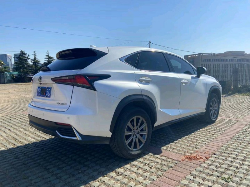 东营20年雷克萨斯NX5