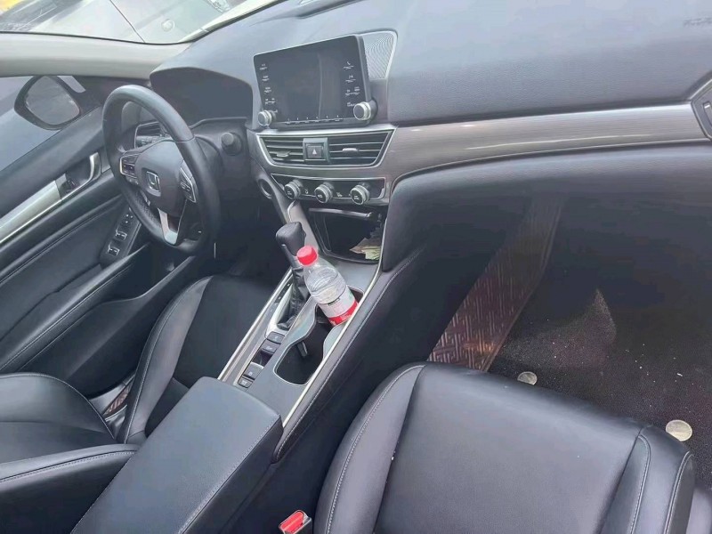 枣庄20年本田雅阁2