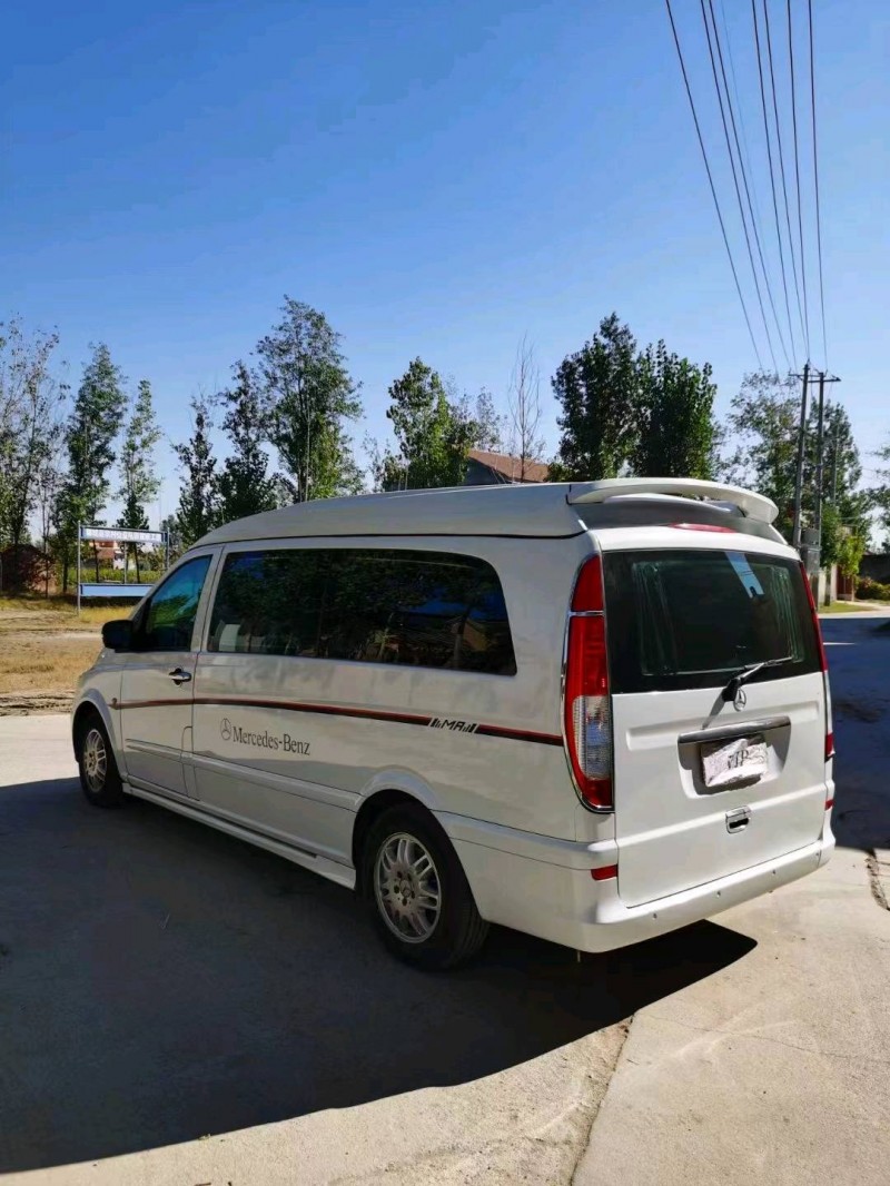 北京13年奔驰唯雅诺3