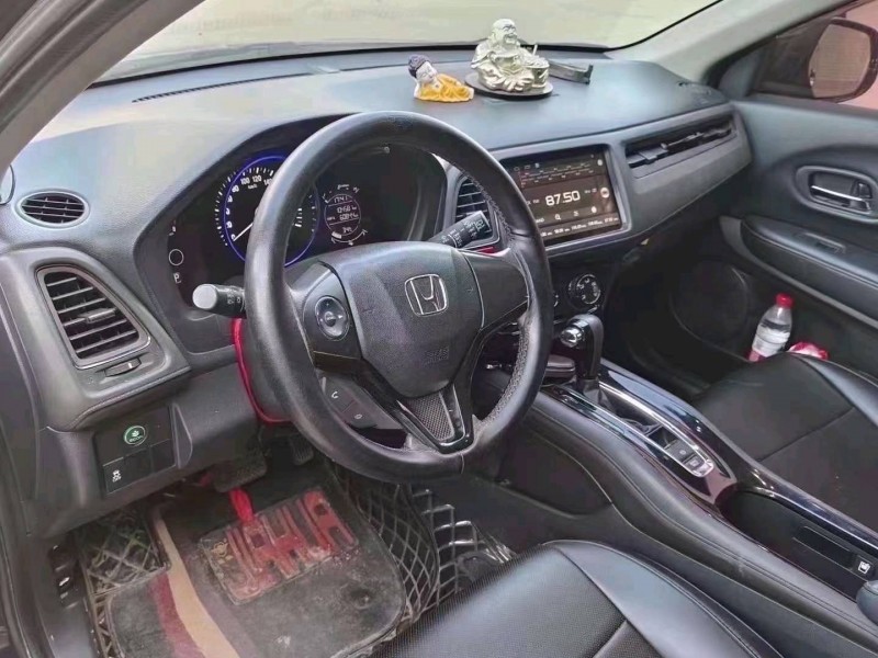 东营19年本田缤智6