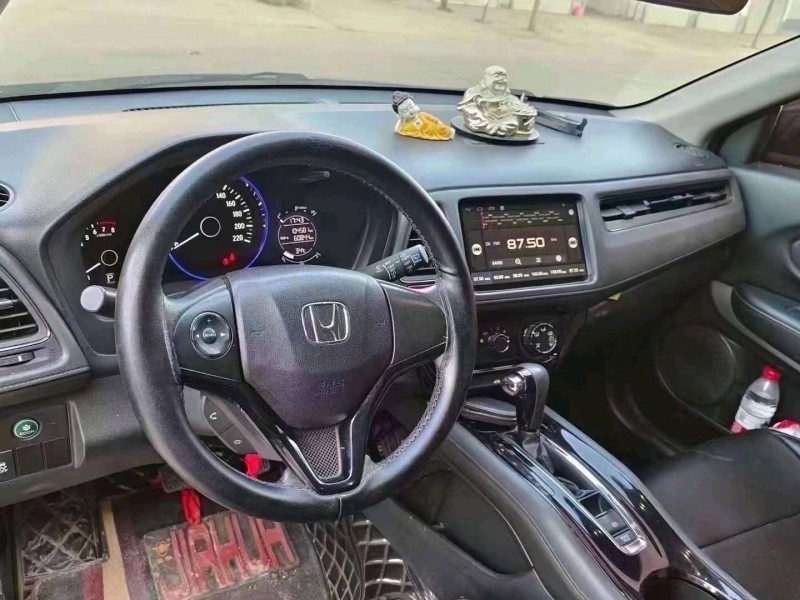 东营19年本田缤智7