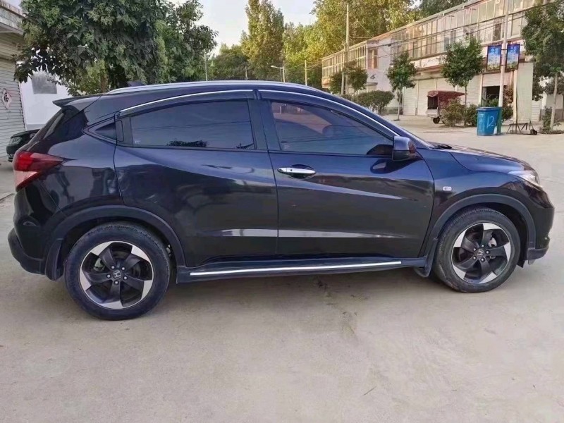 东营19年本田缤智9