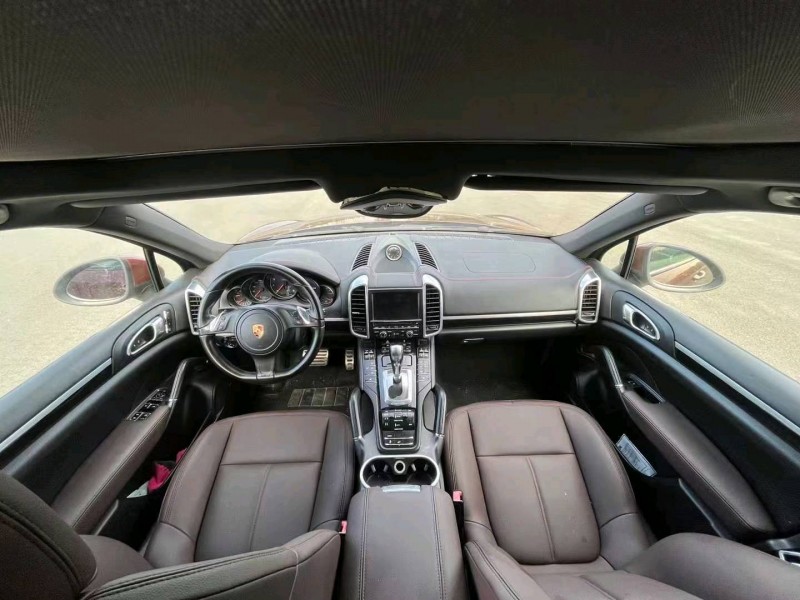 北京13年保时捷卡宴4