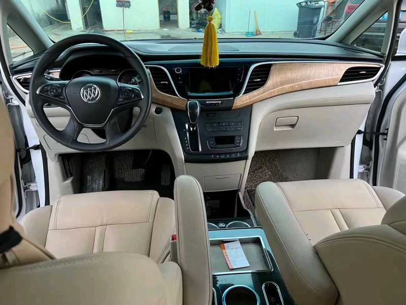 徐州18年别克GL81