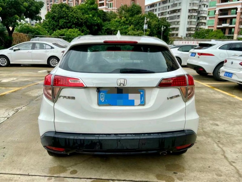 广州14年本田缤智8