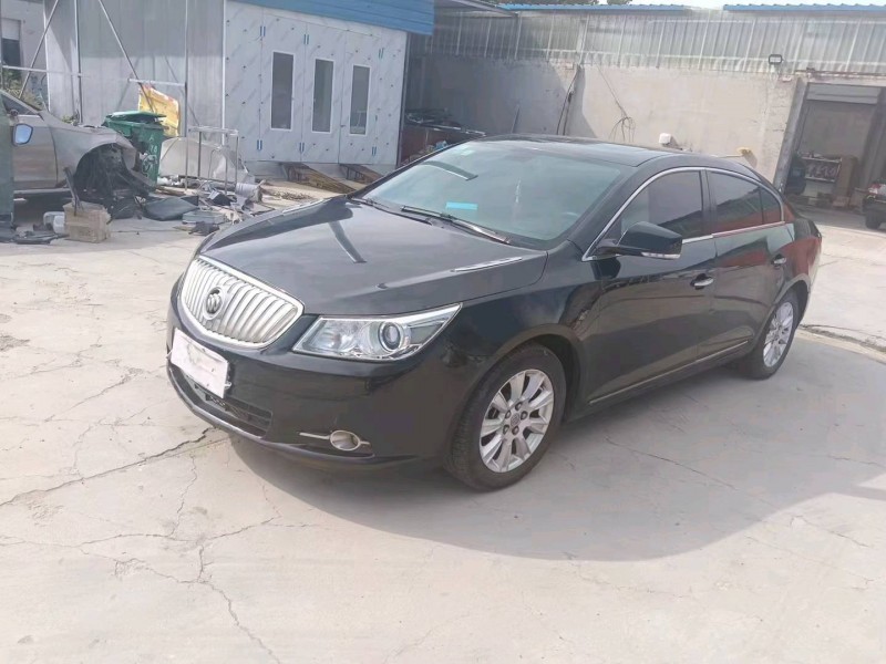 青岛13年别克君越2